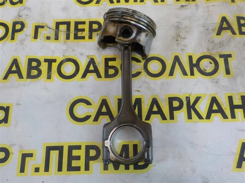 Поршень с шатуном Honda Civic 4D VIII 2006-2012