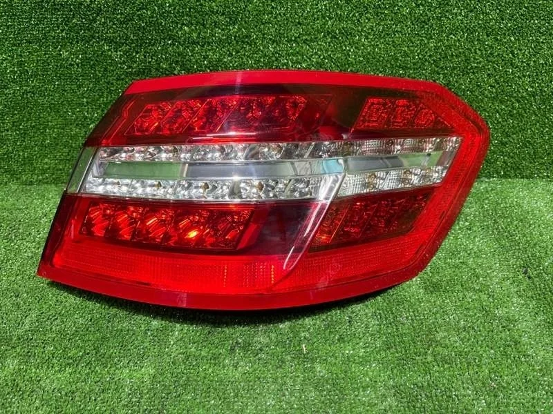 Фонарь Mercedes-Benz E-Class A2129060658 W212, задний правый