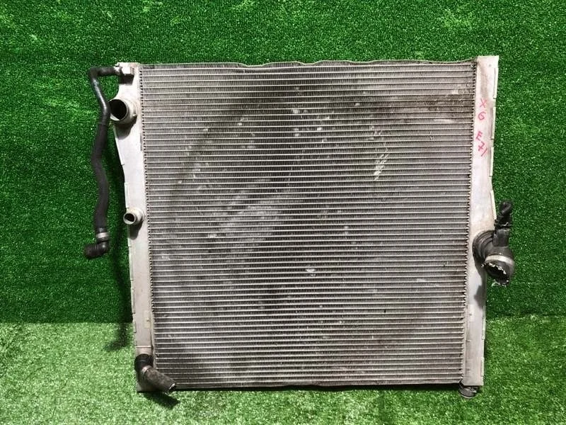 Радиатор охлаждения двигателя Bmw X6 17117576305 E71, передний