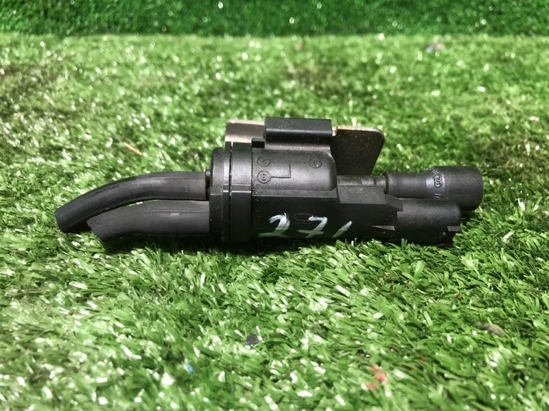 Клапан электромагнитный Mercedes-Benz C-Class 2007-2013 0025401497 W204 M271.860