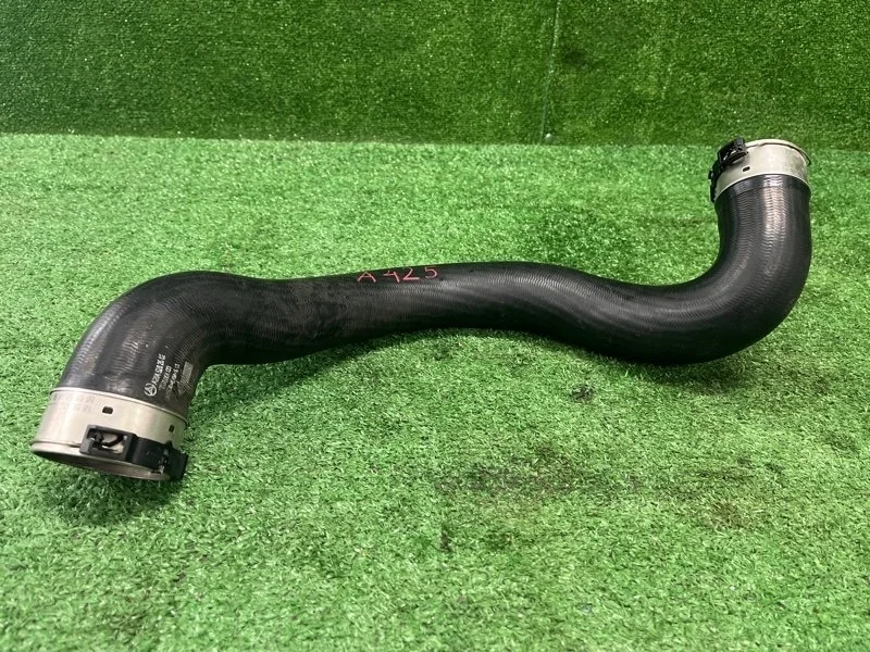 Патрубок интеркулера Mercedes-Benz C180 2012 A2045282682 W204 271.860