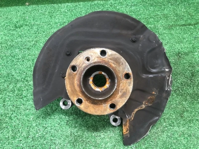 Кулак поворотный Bmw X3 2006-2010 31213412020 E83 N20B20, передний правый