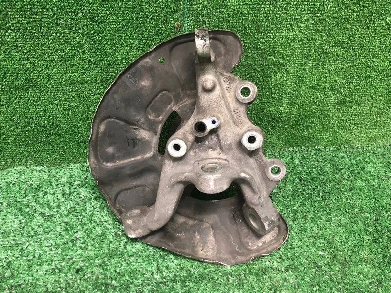 Кулак поворотный Mercedes-Benz E-Class 2009-2013 A2123320800 W212 M271.860, передний правый