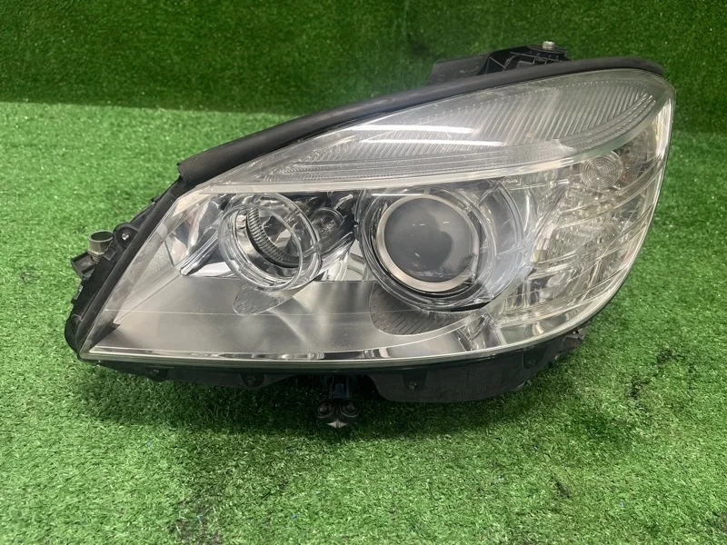 Фара ксеноновая Mercedes-Benz C180 2009 A2048203159 W204 271.820, передняя левая
