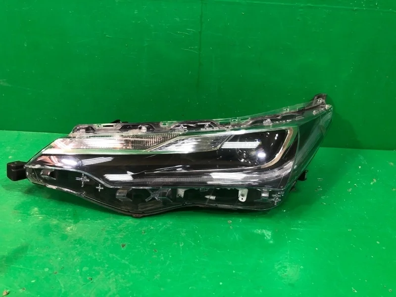 Фара TOYOTA COROLLA 2015-2019 11 E160 E170 E180