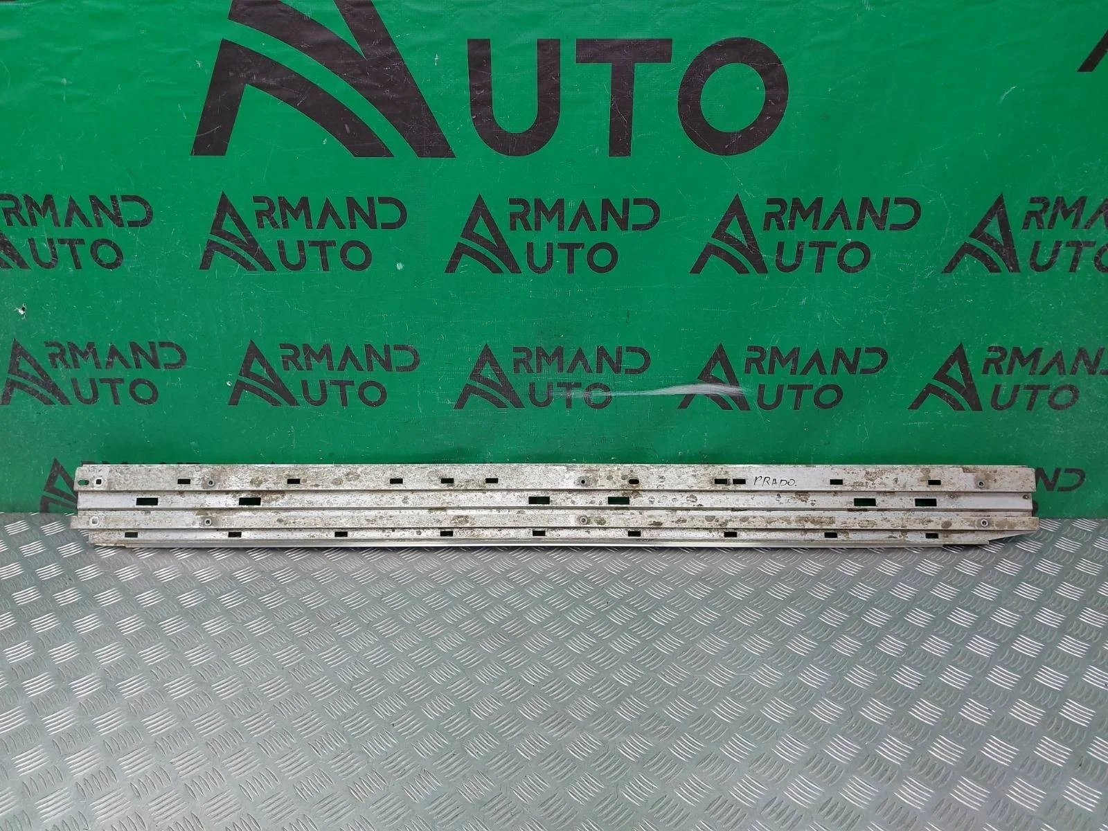 Кронштейн подножки порога Toyota Land Cruiser Prado 2009-нв 150