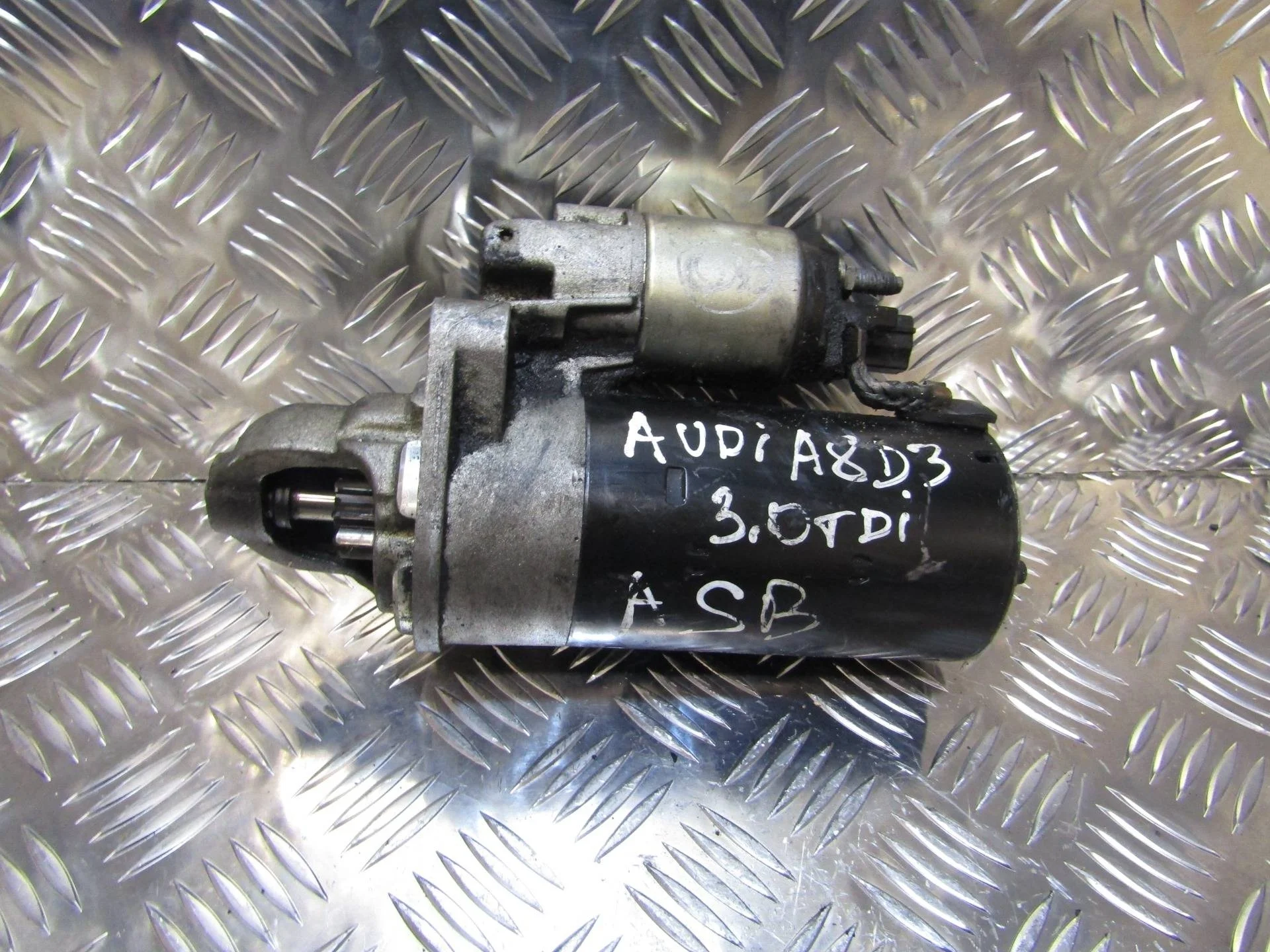 стартер Audi A8 D3/4E