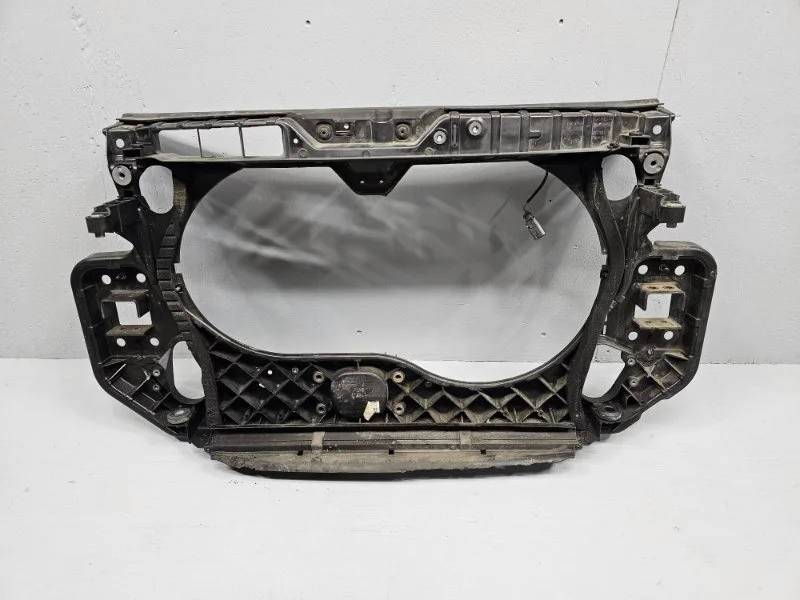 Передняя панель Audi A6 C6
