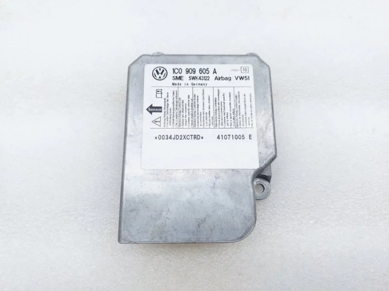 Блок управления air bag Volkswagen Transporter 2007 T5