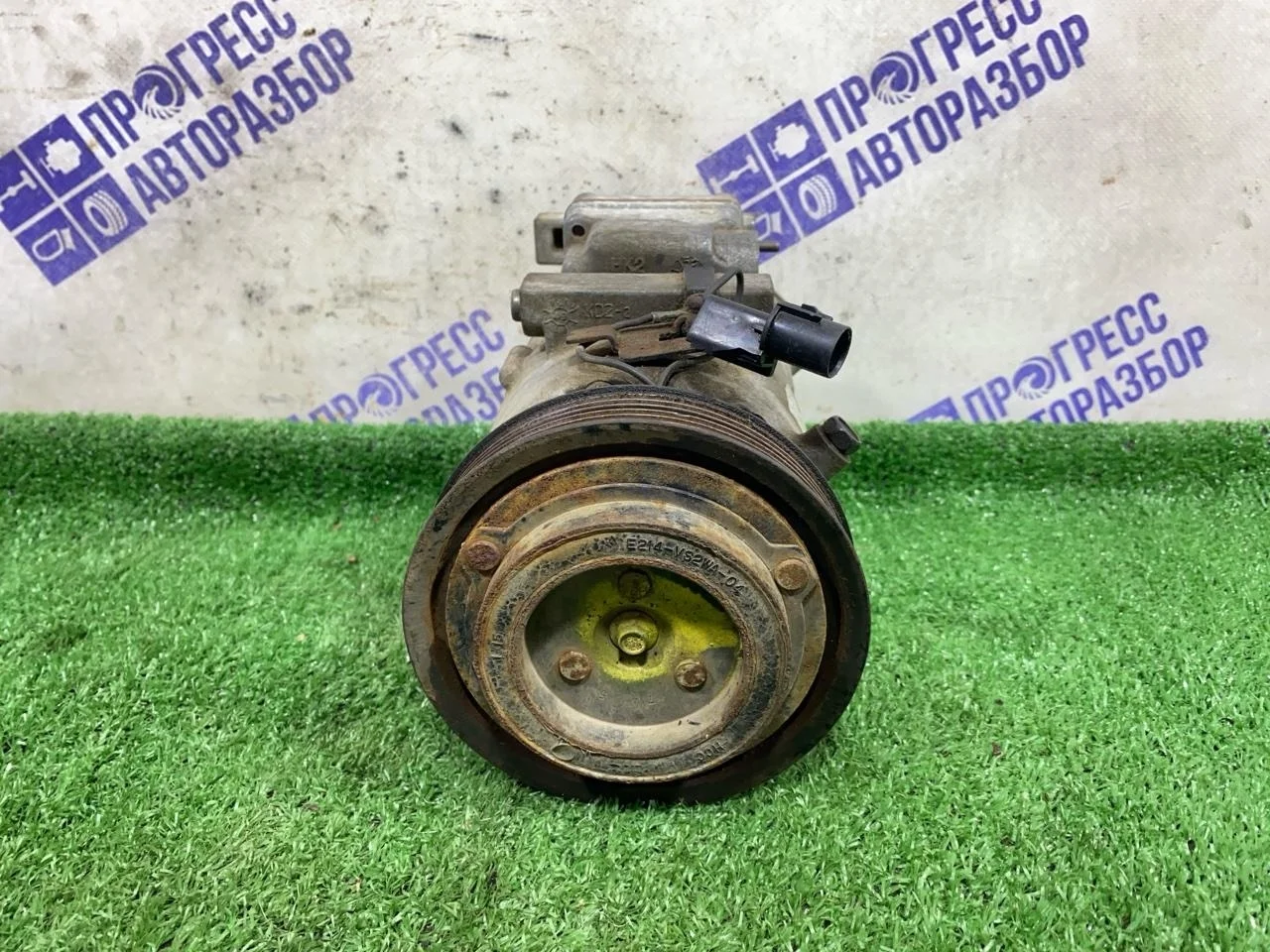 Компрессор кондиционера Kia Ceed 2008 977012H000 ХЭТЧБЕК 1.6 G4FC