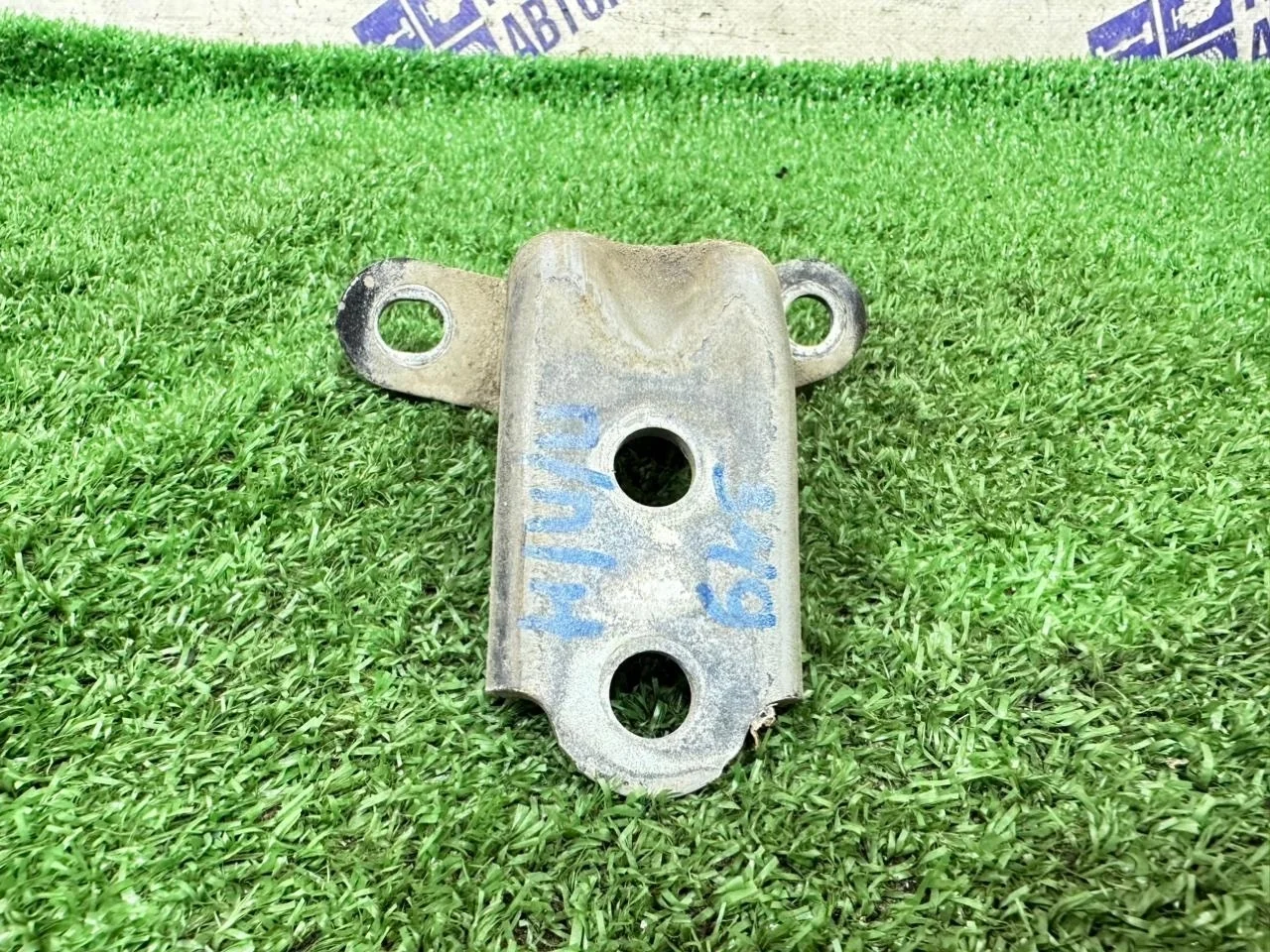 Петля замка двери Kia Ceed 2008 793202H000 ХЭТЧБЕК 1.6 G4FC, передняя правая