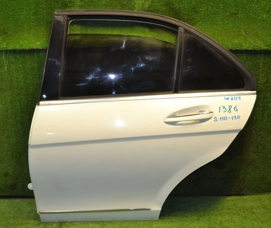 Дверь задняя Mercedes-Benz C-Класс W204