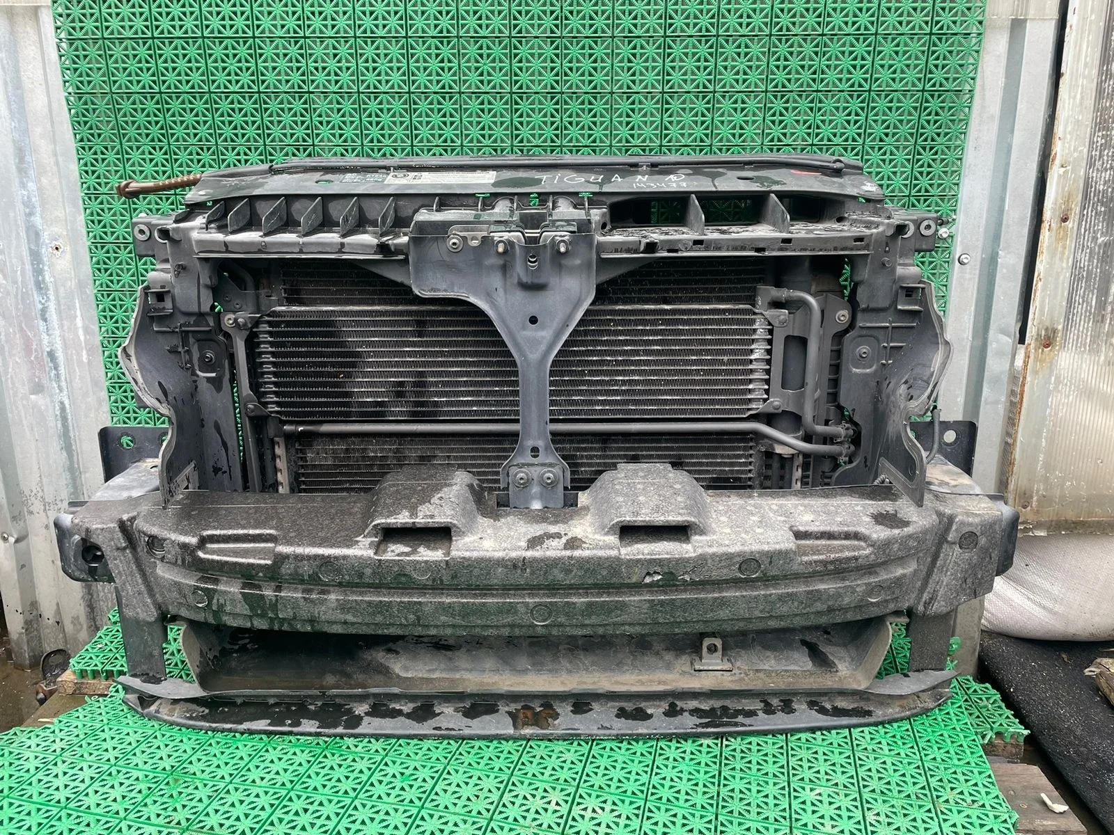Панель передняя VOLKSWAGEN TIGUAN 2008- б/у TIGUAN(2007-2017)