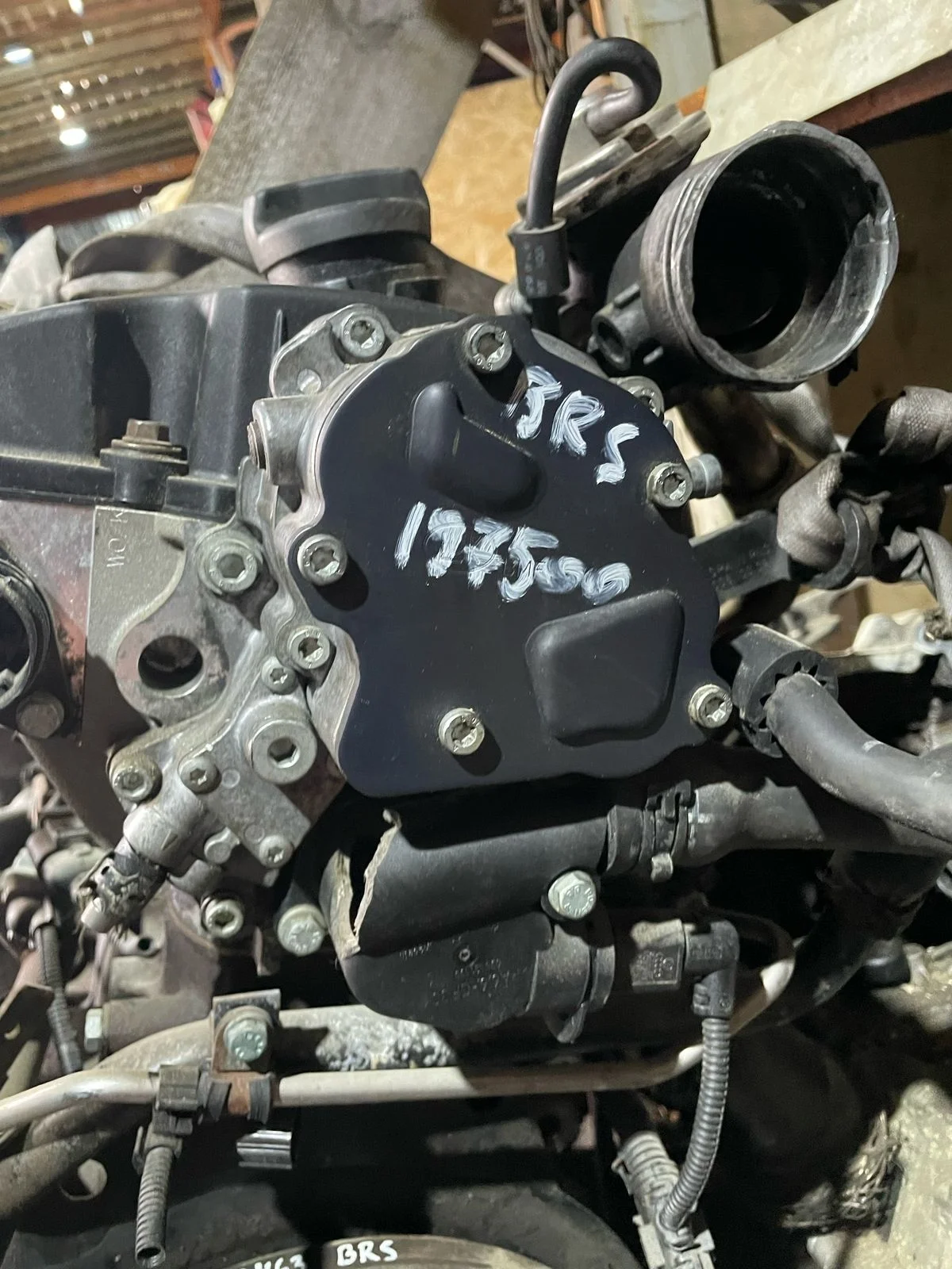 Тандемный насос вакуумный тормозной системы AUDI A4 8D/8E, A6 C5, SKODA OCTAVIA 1U, VOLKSWAGEN GOLF 4, BORA, PASSAT B5/B5+, SHARAN 1.9 TDI 1999- б/у A4 8D(1995-2001);A4 8E(2001-2004);A6 C5(1997-2004);PASSAT B5(1997-2000);PASSAT B5+(2001-2004)