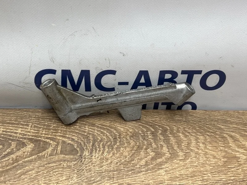 Кронштейн Audi A6 2014 06H129723E C7 2.0T CDN