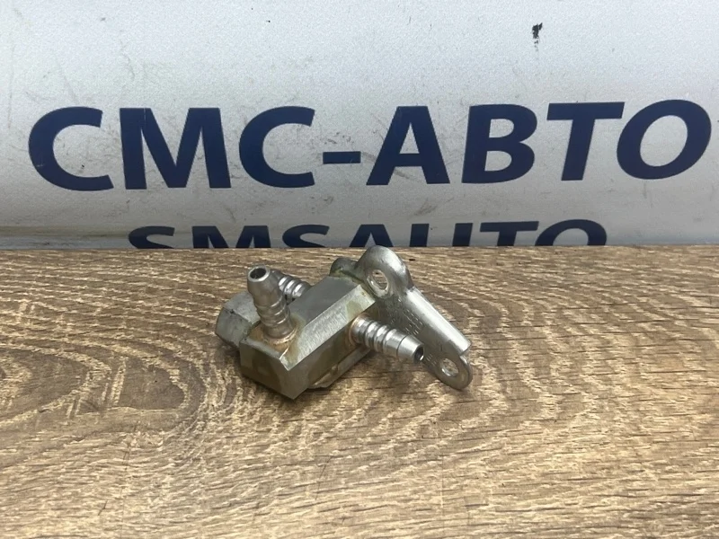 Клапан топливный Audi A8 2011 079127503BB D4 4.2 CDR