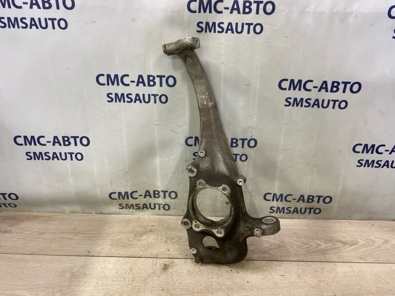 Кулак поворотный Audi A6 4G0407254A 4G 2.8 CHV, передний правый