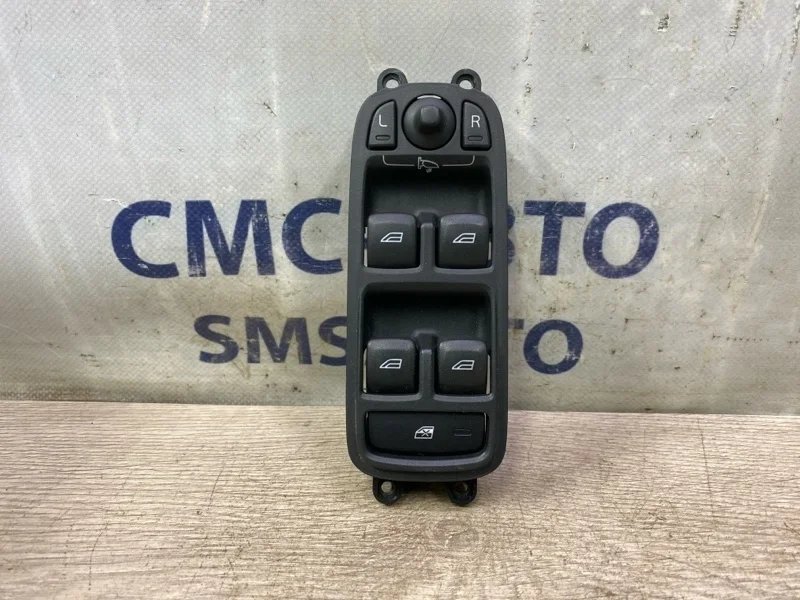 Блок управления стеклоподъемниками Volvo Xc60 31343102 ХС60 3.0 B6304T4, передний левый
