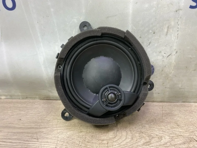 Динамик Volvo Xc90 30752354 ХС90 4.4 B8444S, задний