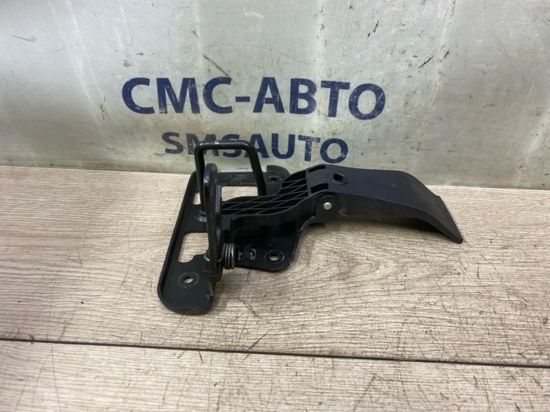 Крюк капота Audi Q5 8R0823480A 8R 2.0T CNC