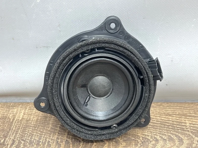 Динамик Audi A6 4F0035411E C6 3.0 CAJ, передний левый