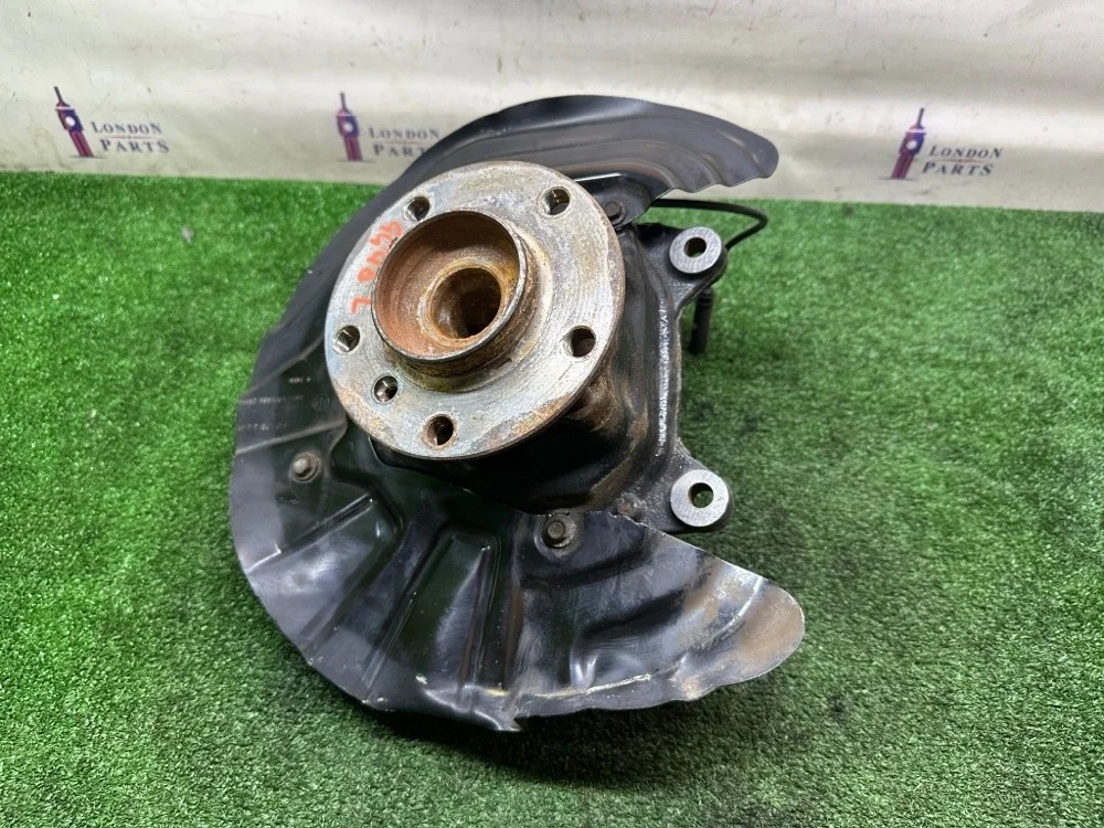 Кулак поворотный BMW X3 F25