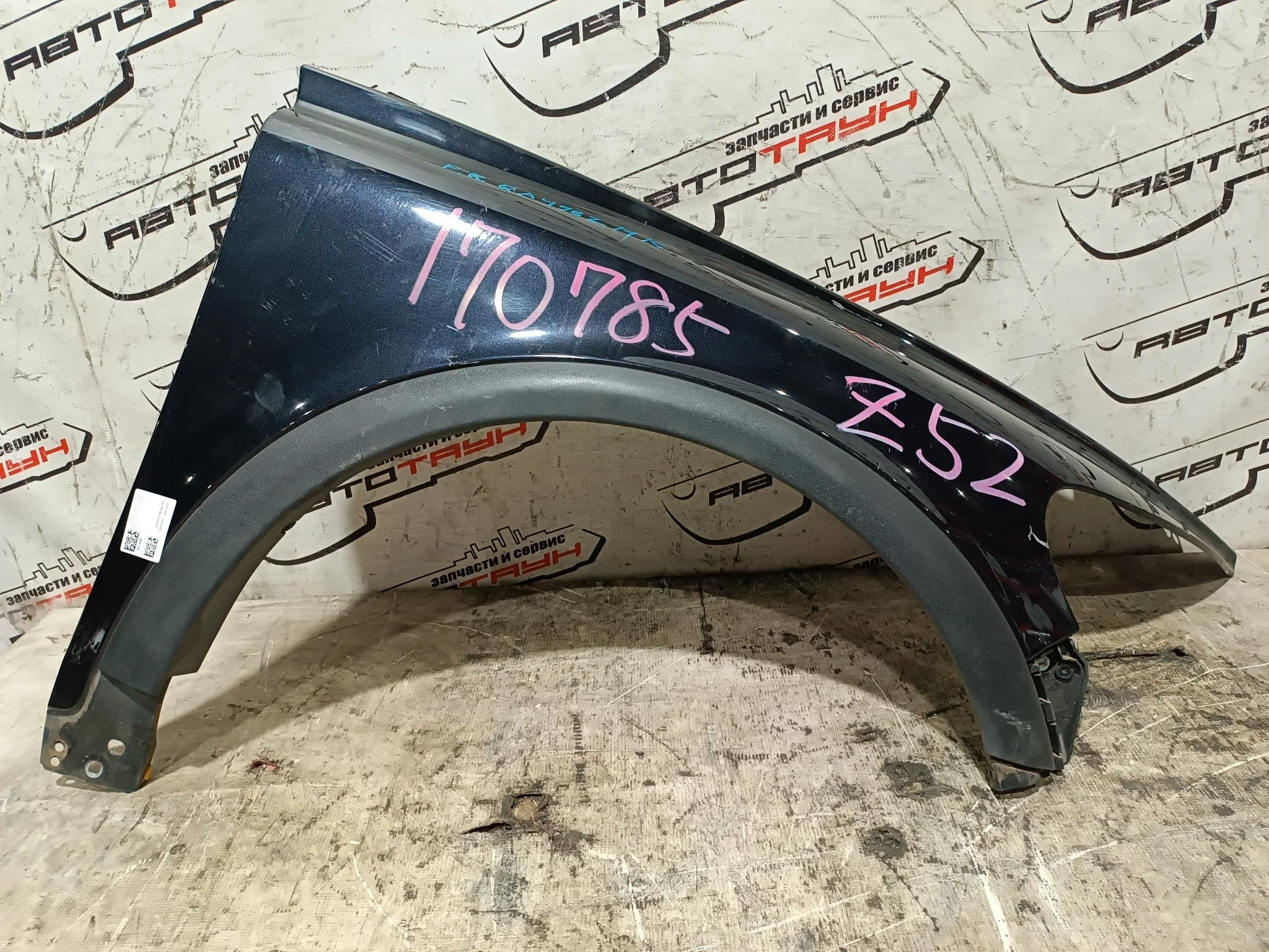 КРЫЛО VOLVO C30 MK 31253950 ПЕРЕДНЕЕ ПРАВОЕ 1 МОДЕЛЬ черный, 452 QA4982
