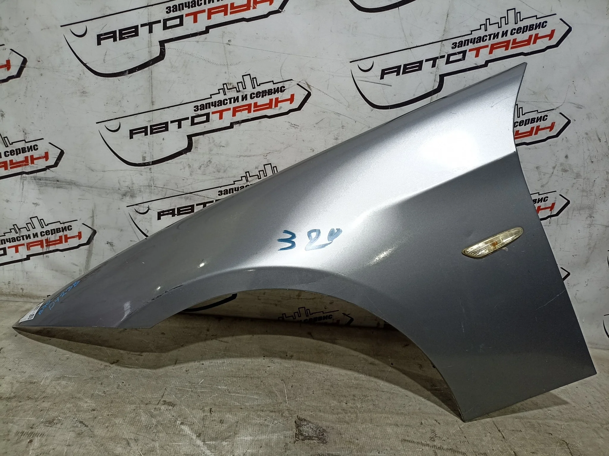 КРЫЛО BMW 3-SERIES E90 E91 41357135679 ПЕРЕДНЕЕ ЛЕВОЕ серебро DY238