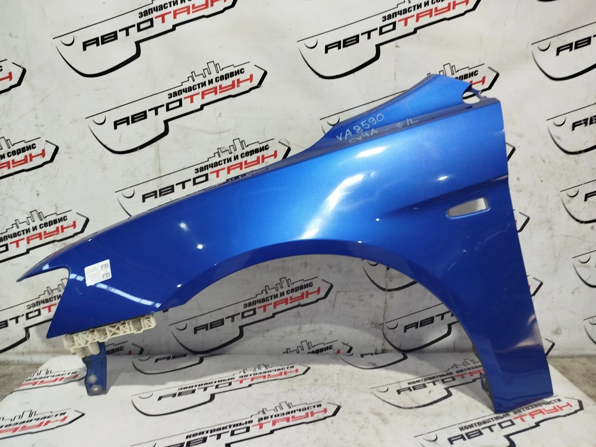 КРЫЛО MITSUBISHI GALANT FORTIS LANCER CX1A CX2A CX3A CX4A CX5A CX6A CX8A CX9A CY1A CY2A CY3A CY4A CY5A CY6A CY8A CY9A 5220C527 ПЕРЕДНЕЕ ЛЕВОЕ синий, D06 VA8590