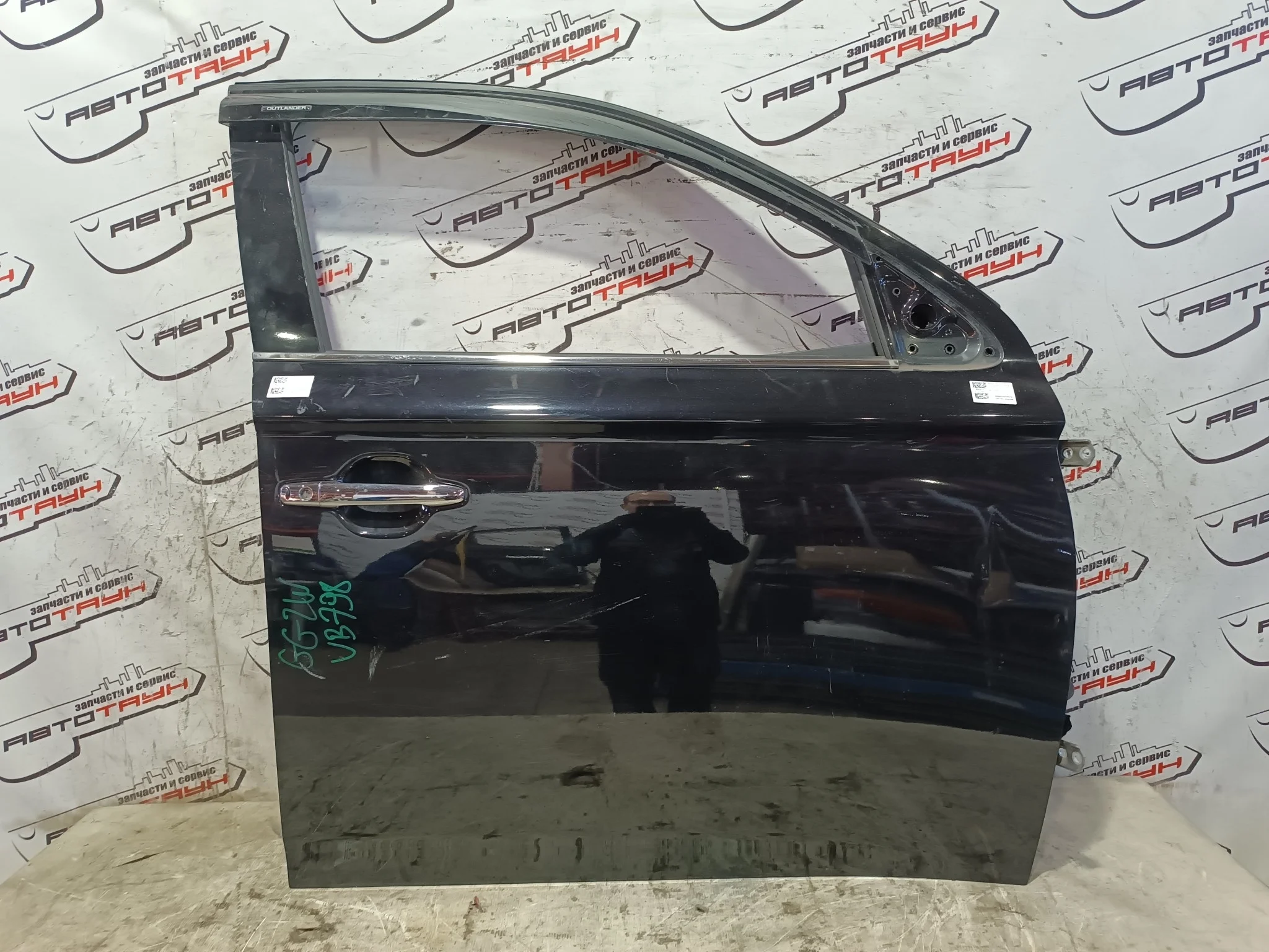 ДВЕРЬ MITSUBISHI OUTLANDER GF2W GF3W GF4W GF7W GF8W GG2W GG3W 5700B672 ПЕРЕДНЯЯ ПРАВАЯ черный, X42 VB798