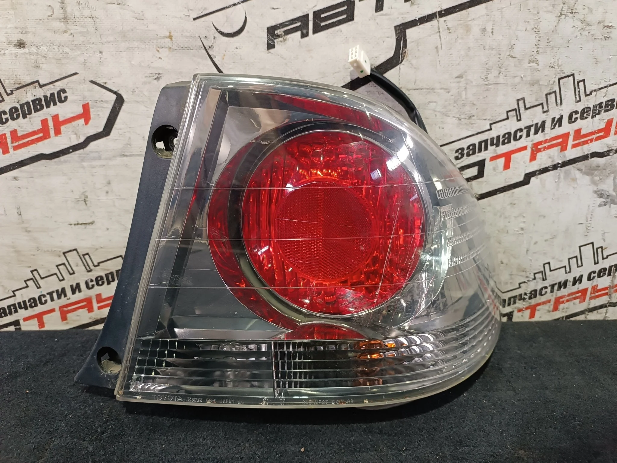 ФОНАРЬ TOYOTA LEXUS ALTEZZA IS200 IS300 GXE10 JCE10 SXE10 535 SEDAN ПРАВЫЙ 8155053010 KE541