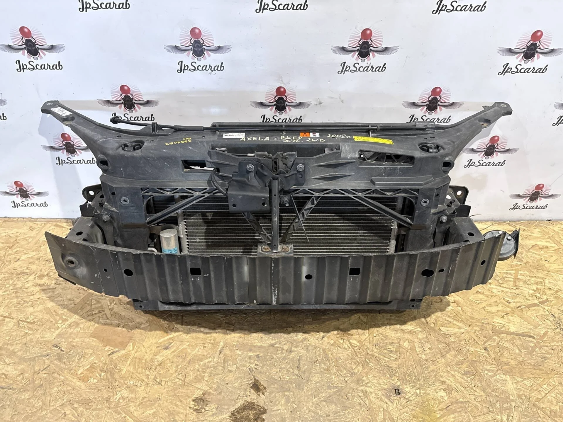 Панель передняя (телевизор) Mazda 3 BK