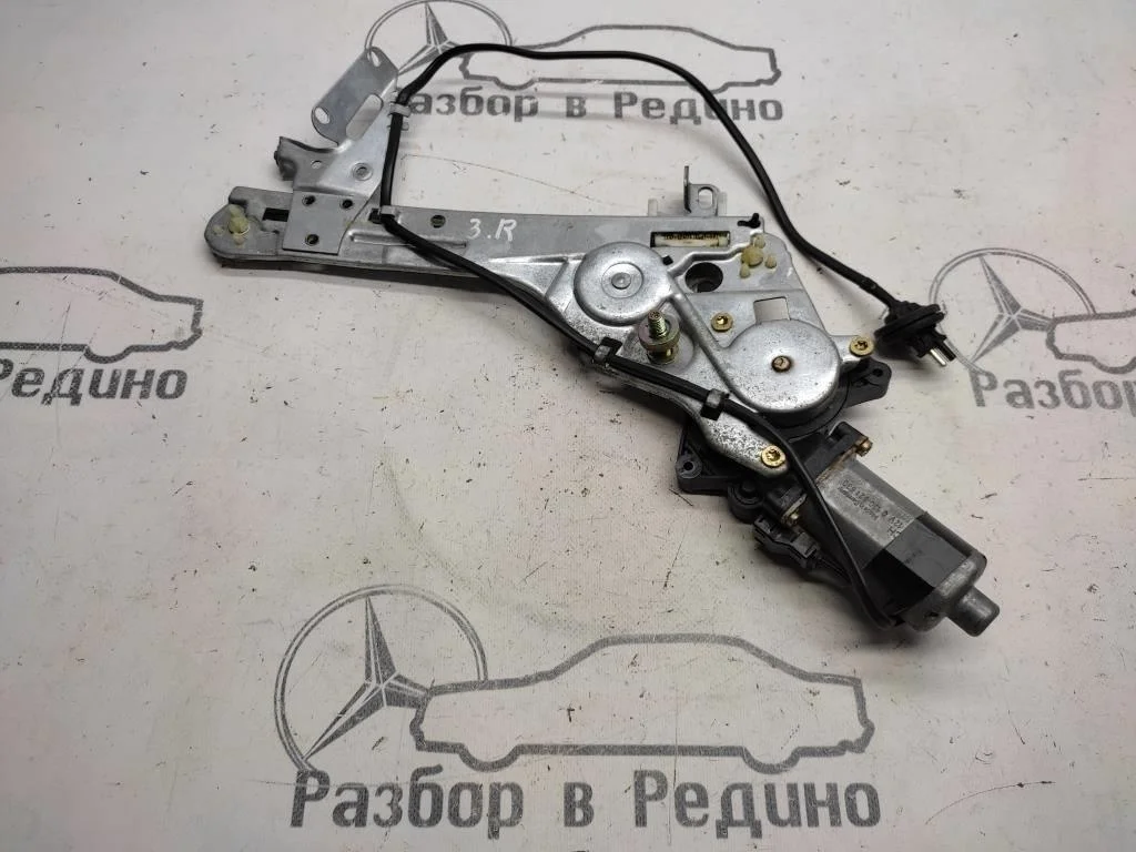 Стеклоподъемник задний правый Mercedes-Benz