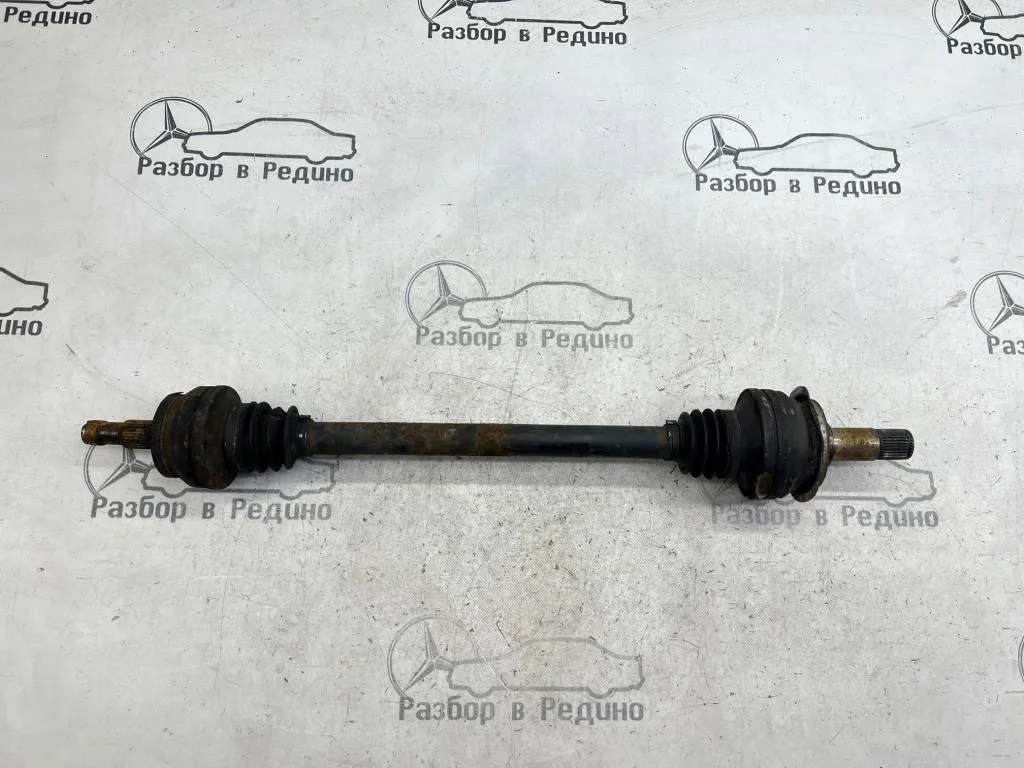 Привод задний Mercedes-Benz