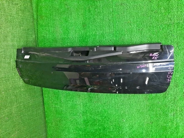 Крышка багажника нижняя часть (царапины) E70 BMW X5 E70 2006-2010, X5 E70 2010-2013