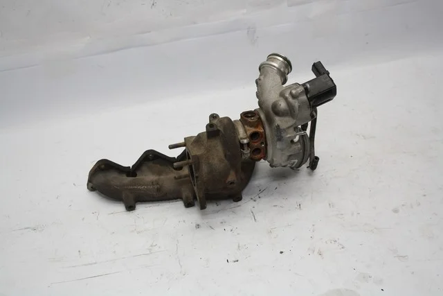 Коллектор выпускной 8P SKODA RAPID I NH 2012-2020, VOLKSWAGEN JETTA VI 162 / 163 / AV2 / AV3 2010-2014, GOLF VI 5K1 / AJ5 2009-2013