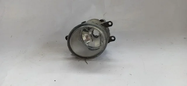 Фара противотуманная правая XA30 TOYOTA COROLLA E140 / E150 2006-2010, HIGHLANDER XU40 2007-2010, URBAN CRUISER XP110 2009-2016, AURIS E150 2006-2010