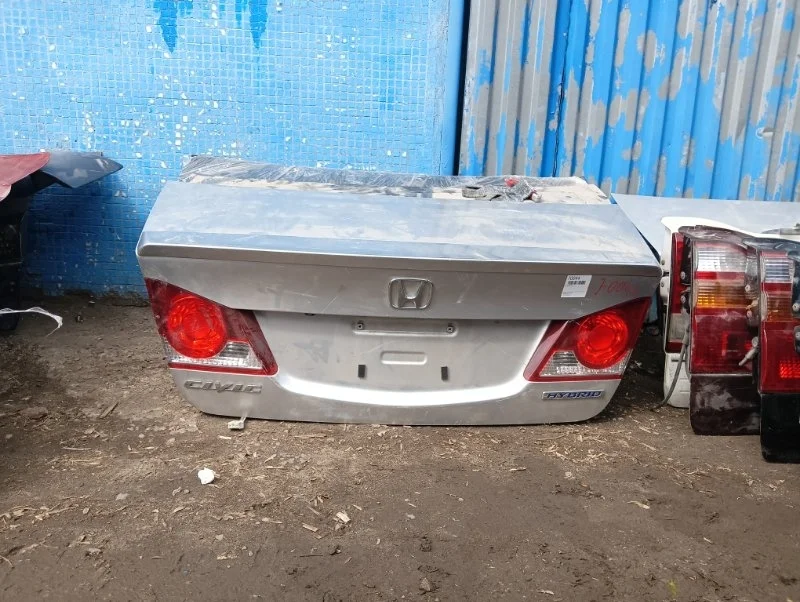 Крышка багажника Honda Civic 8 2009-2011 4D