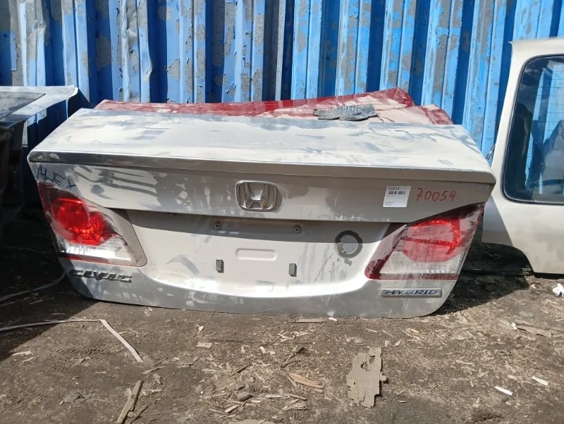 Крышка багажника Honda Civic 8 2009-2011 4D