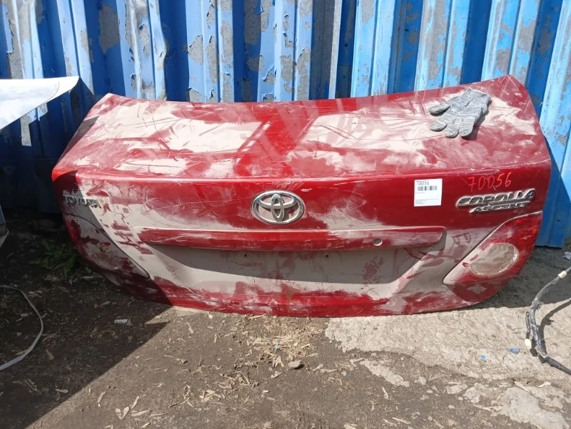 Крышка багажника Toyota Corolla 2006-2012 150