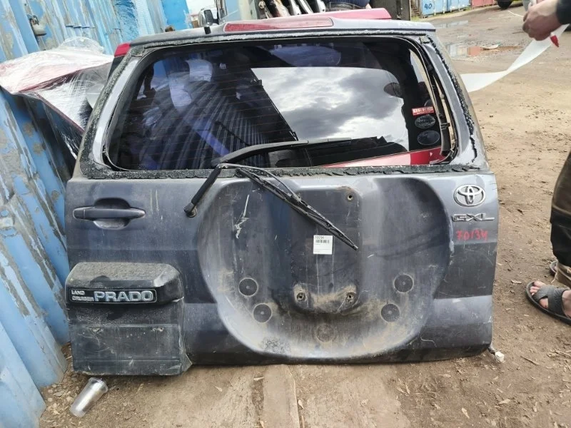 Дверь багажника Toyota Land Cruiser Prado 2002-2009 120