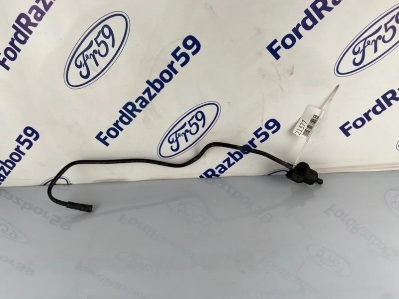 Клапан вентиляции картерных газов Ford C-Max 2008 1669555 C214 1.8 (QQDB)