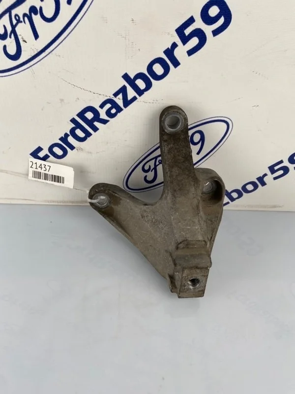 Кронштейн МКПП (Тринога) Ford Focus 2 2007 1326816 CB4 1.8 (QQDB)