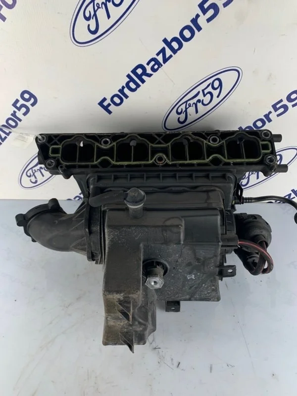 Коллектор впускной Opel Astra 2010 55564933 H 1.6 (Z16XER)
