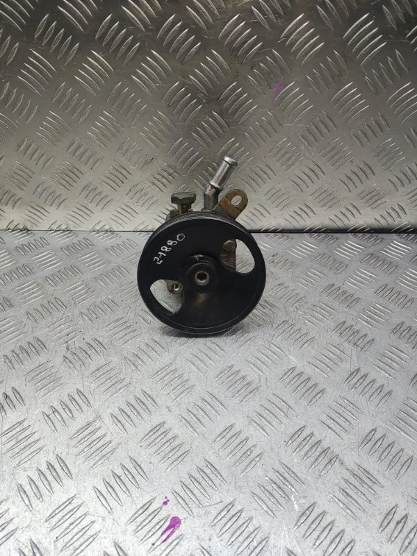 Насос ГУРа Nissan Almera Primera 49110BM702 B10 P12 N16 QG16DE QG18DE