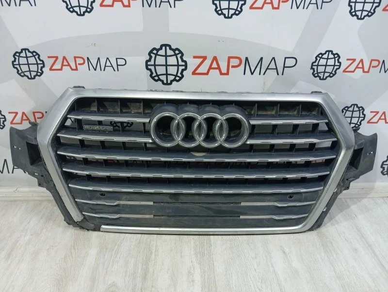 Решетка радиатора передняя Audi Q7 4M 2015-нв