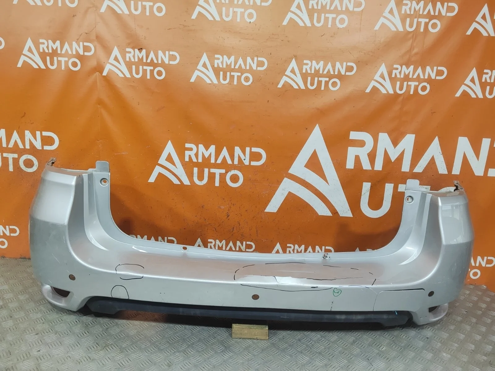 Бампер Nissan Terrano 2014-2022 3 D10