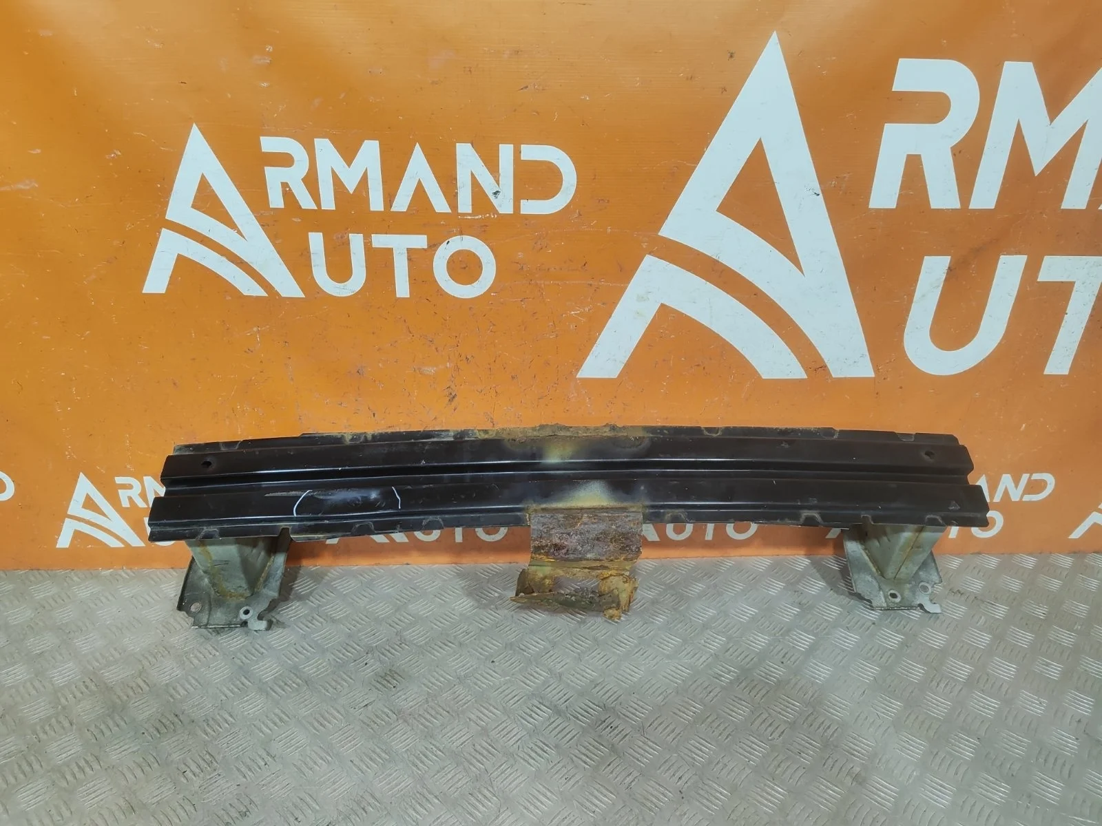 Усилитель бампера Mitsubishi Outlander 2012-нв 3