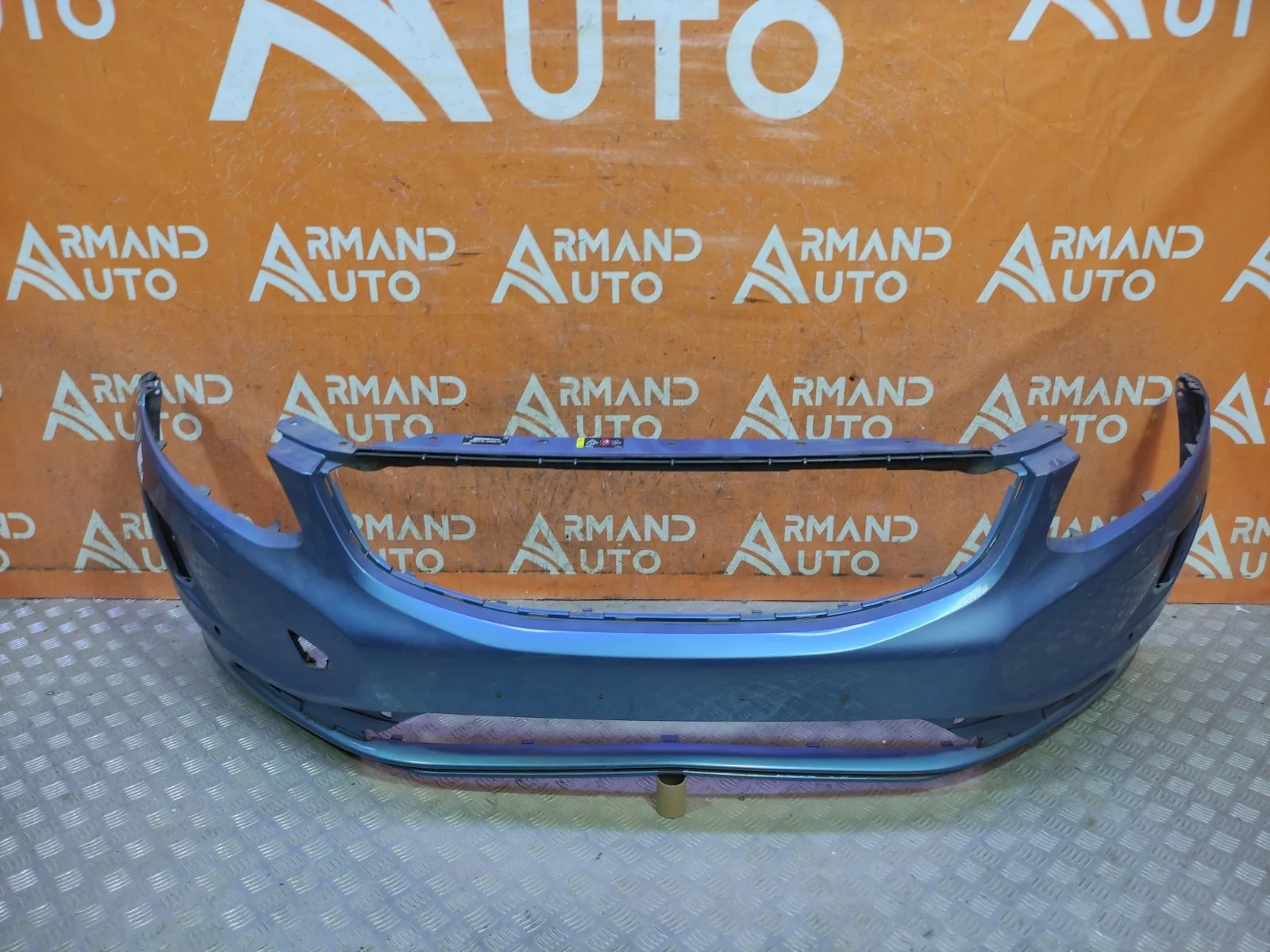 Бампер Volvo XC60 2013-2017