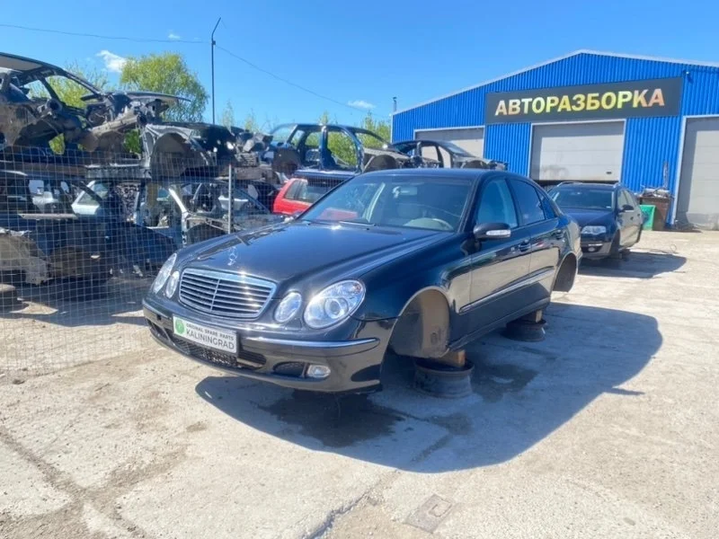 Кузов по частям Mercedes-Benz -Class 2002 W211